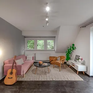 das-wiesenhaus-wohnen-direkt-am-rhein.topcolognehotels.com/